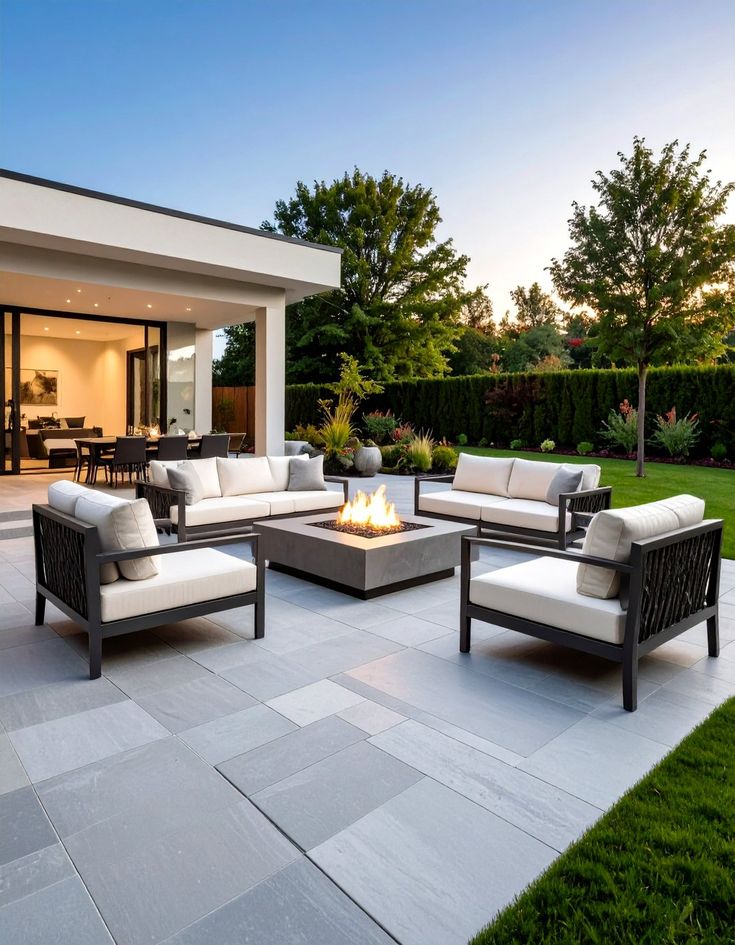 Patios & Outdoor Living